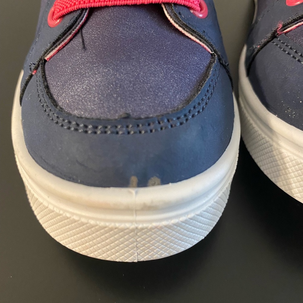 Oomphies Sneakers - Picture 2 of 6